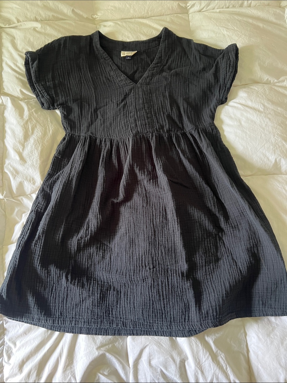 Women’s Black V-Neck Cotton Dress